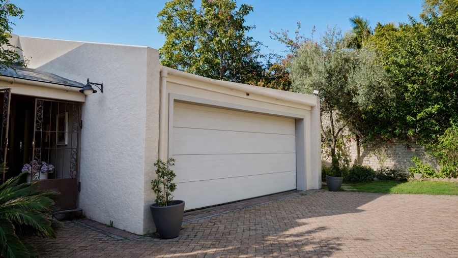 4 Bedroom Property for Sale in Groenvlei Western Cape